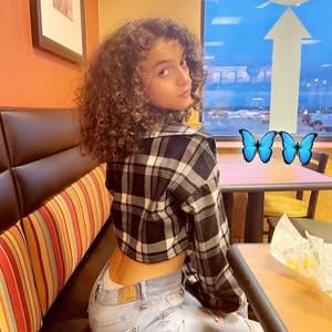 Meet your Posher, Savanah